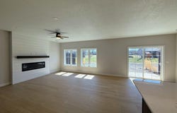 107 Stonebrook Ct., Clear Lake, IA 50428