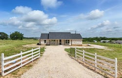 1487 County Road 405 RD, Lexington, TX 78947