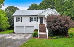 33 MORIAH Way NE, Rydal, GA 30171