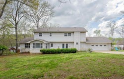 104 Fox Run Ct, Killen, AL 35645
