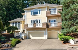 3555 VISTA RIDGE Dr, WestLinn, OR 97068