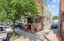 255 East 55th St, Brooklyn, NY 11203