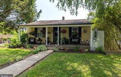 465 ROYAL MANOR ROAD, EASTON, PA 18042
