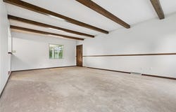 903 E 12th Street, Vinton, IA 52349