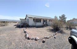 2330 S Estrella Road, Golden Valley, AZ 86413