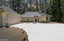42 Pineland Road, Hilton Head Island, SC 29926