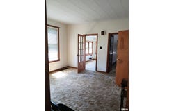 392 21ST Place, Clinton, IA 52732
