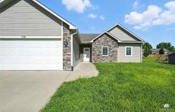 114 Prairie Meadows, St. George, KS 66535