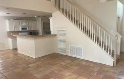 7 Pembroke Ln, San Antonio, TX 78240-2592