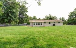 3519 E LAKESHORE Drive, Taylorville, IL 62568