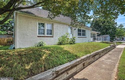 1315 LAKEVIEW DRIVE, LANSDALE, PA 19446