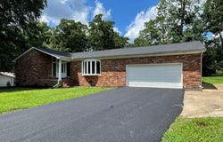 195 Scenic Hill, PARIS, TN 38242