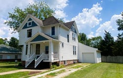 14 W MARKET Street, Piper City, IL 60959
