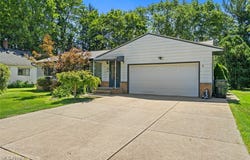 64 Oviatt Drive, Northfield Center, OH 44067