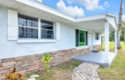 233 W COLLEGE AVENUE, RUSKIN, FL 33570