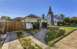 1004 Z St, Vancouver, WA 98661