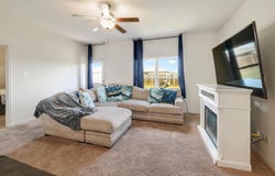 660 Yearwood LN, Jarrell, TX 76537