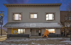 205 W Monroe Street, Bangor, MI 49013