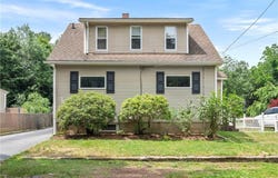 5 Harding Street, Coventry, RI 02816