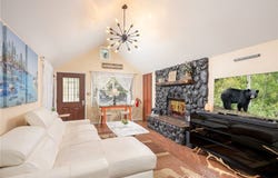 800 Eureka Drive, Big Bear Lake, CA 92315