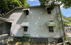 1112 Pollock Ave, New Castle, PA 16101