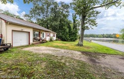 2 Oregon Trail, Browns Mills, NJ 08015