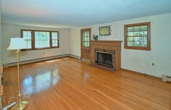 4 Applecrest Rd, Andover, MA 01810
