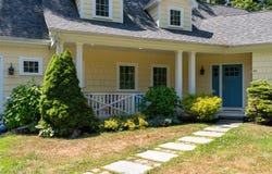 45 Beach Avenue, Kennebunk, ME 04043