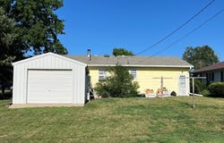 1107 W 6th Avenue, Mobridge, SD 57601