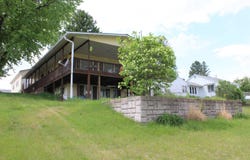 631 N 1st Street, Harpers Ferry, IA 52146