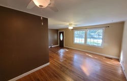 2517 Old Bay Springs Rd, LAUREL, MS 39440