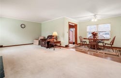 2721 E Ridgewood Circle, Zanesville, OH 43701