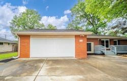 940 S Westchester Park Drive, Yorktown, IN 47396-9320