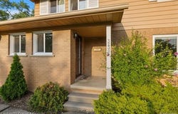 32306 Valley View Circle, Farmington, MI 48336