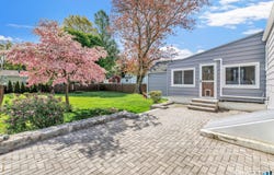 21 Aimes Drive, West Haven, CT 06516