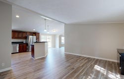 182 North Road, Detroit, ME 04929