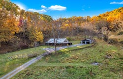 437 Still House Hollow Rd, Saltville, VA 24370-3167