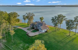 572 Eagle Shore Drive, Dover, TN 37058