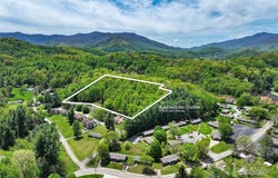 9999 Cavalier Drive, Waynesville, NC 28786