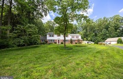 303 W LOCUST LANE, KENNETT SQUARE, PA 19348