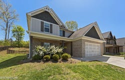 533 Carrington Blvd, Lenoir City, TN 37771