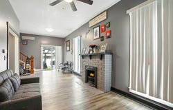401 E 3rd St, IA 52776
