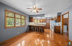501 S Josephine Ave, Hills, MN 56138