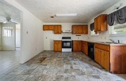 917 Charles Court, Granbury, TX 76049
