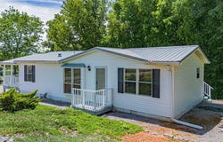 934 Cantrell Rd, Eddyville, KY 42038