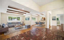 5335 Campo Road, Woodland Hills, CA 91364