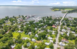 509 Academy Street, Oriental, NC 28571