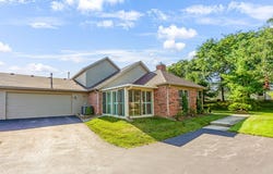 2840 Laurel Wind Boulevard, Lewis Center, OH 43035