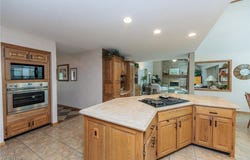 10702 Tudor Circle, North Royalton, OH 44133
