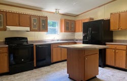 987 Booger Hollow, Lindale, GA 30147